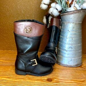 Michael kors kids, boots size 6